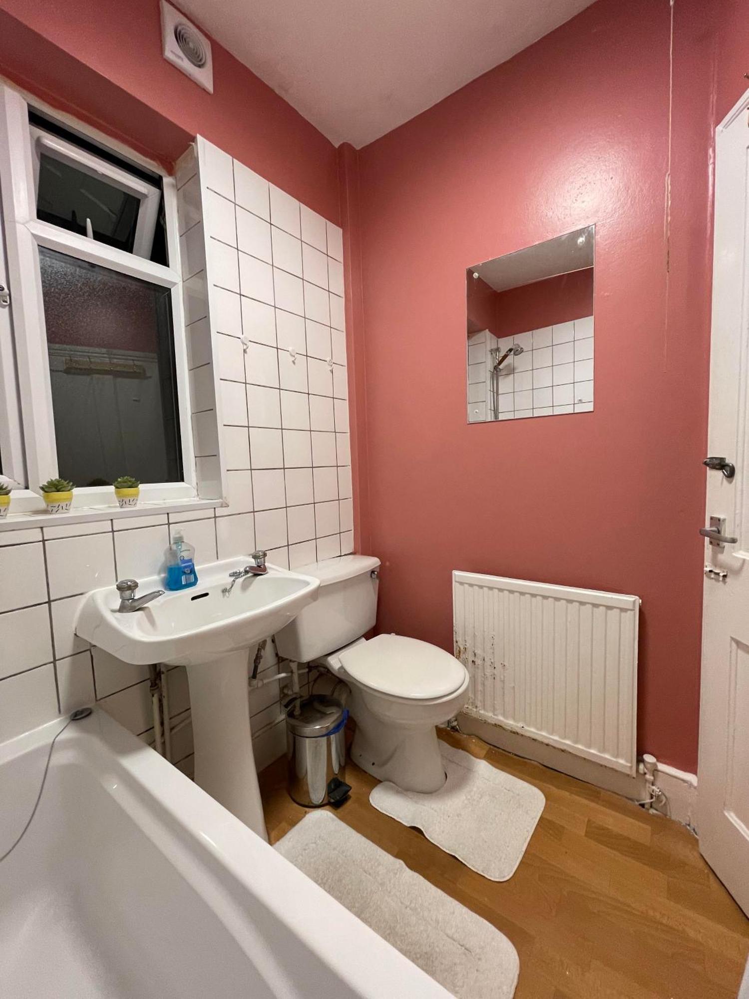 Spacious Room لندن المظهر الخارجي الصورة
